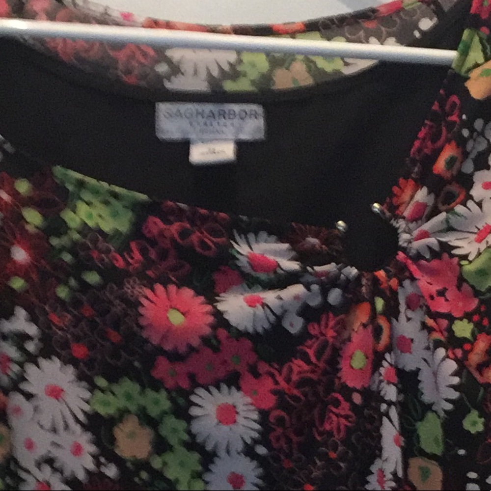Ladies plus top